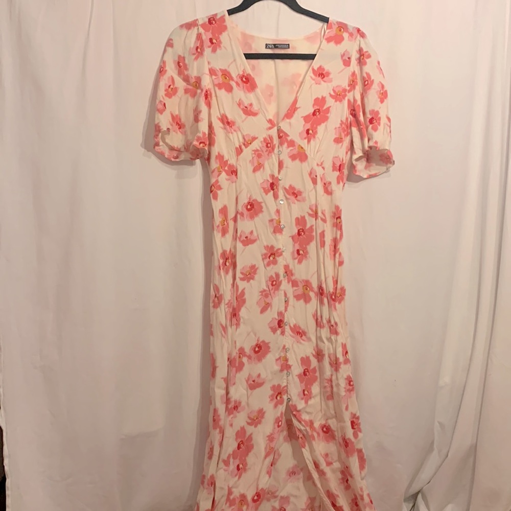 Beautiful floral dress from Zara